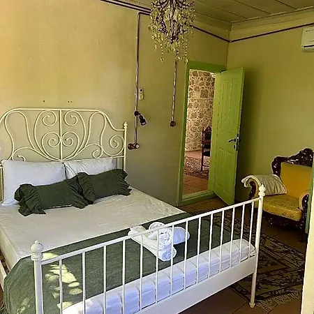 فندق Asclepius Boutique 3*